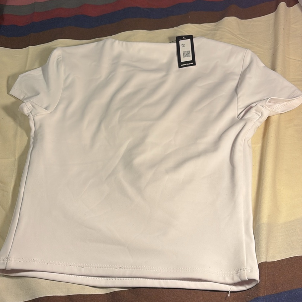 Body Contour Tee - Picture 3 of 4